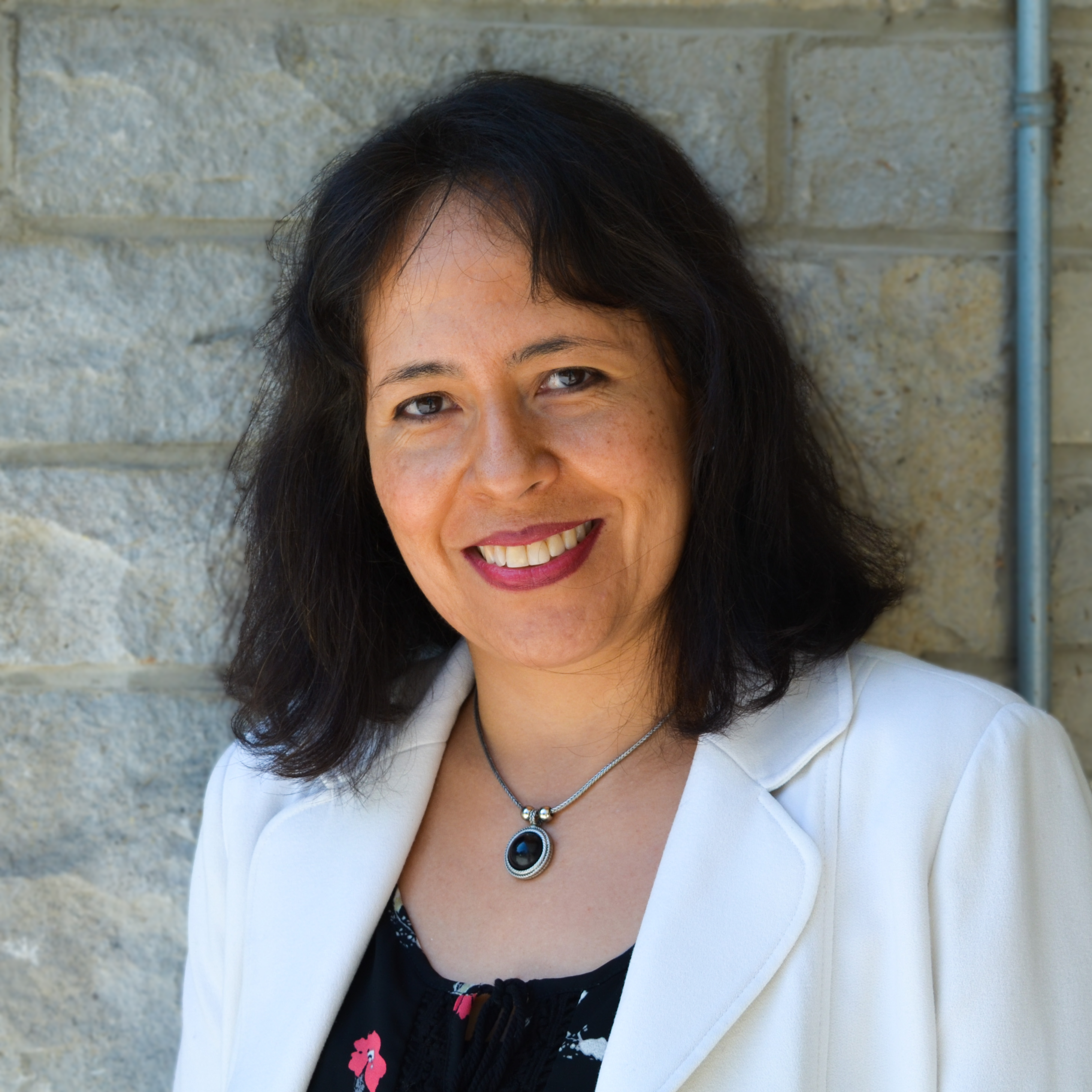 Dr. Pilar Camargo Plazas